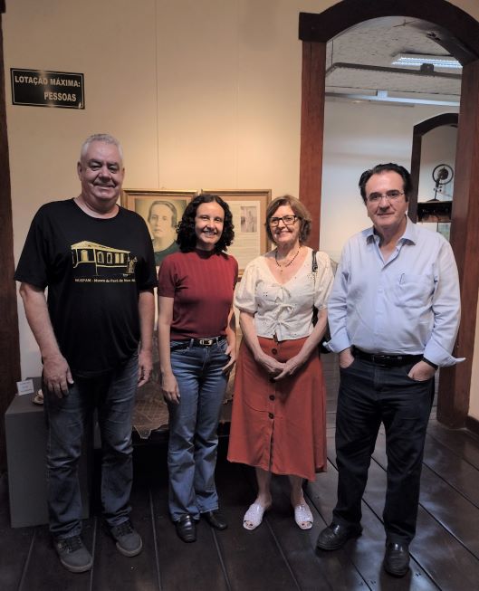 api-modulos/fotos/img/galeria_cat_culturais_35/35/13605/ALAÉRCIO, ISABEL FARIA, VILMA DE MELO FRANCO E PAULO MELO FRANCO, 20.03.202.jpg